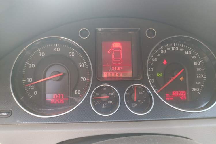 Used Volkswagen Magotan 2011 1.4 TSI Elite Edition Instrument Cluster