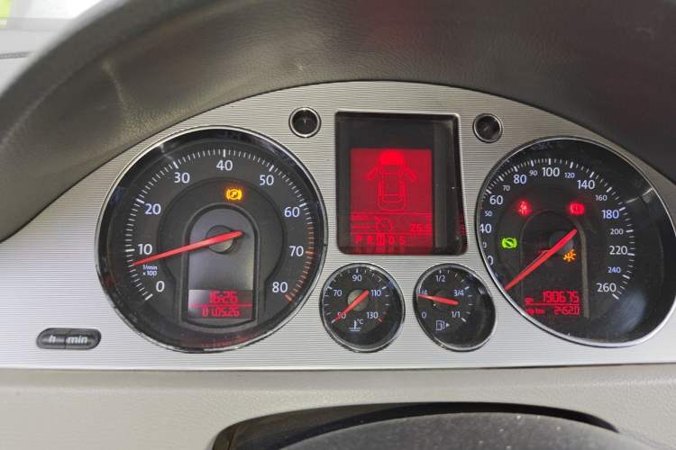 Used Volkswagen Magotan 2011 1.8TSI DSG Comfort Model Instrument Cluster