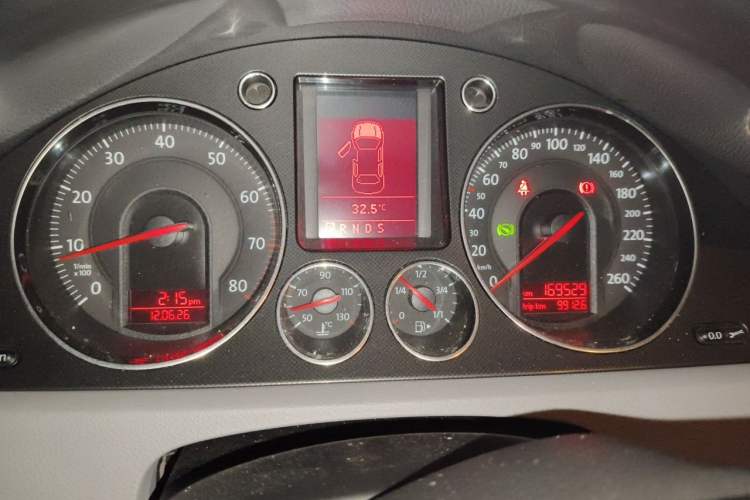Used Volkswagen Magotan 2011 1.8TSI DSG Comfort Model Instrument Cluster