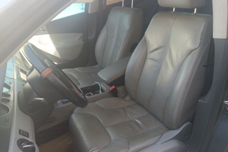 Used Volkswagen Magotan 2011 1.4 TSI Elite Edition Left Front Seat