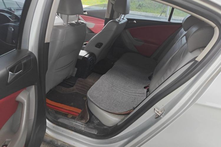 Used Volkswagen Magotan 2011 1.8TSI DSG Comfort Model Left Rear Seat