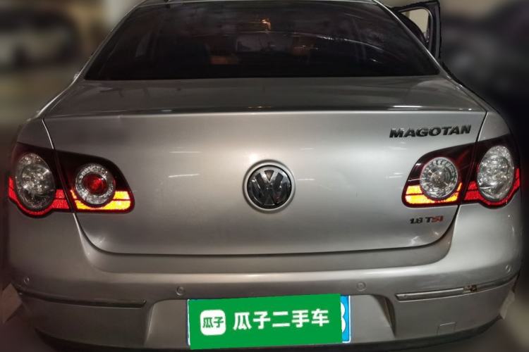 Used Volkswagen Magotan 2011 1.8TSI DSG Comfort Model Rear