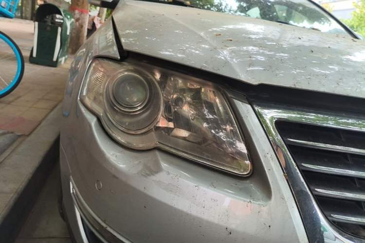 Used Volkswagen Magotan 2011 1.4 TSI Elite Edition Right Front Headlight