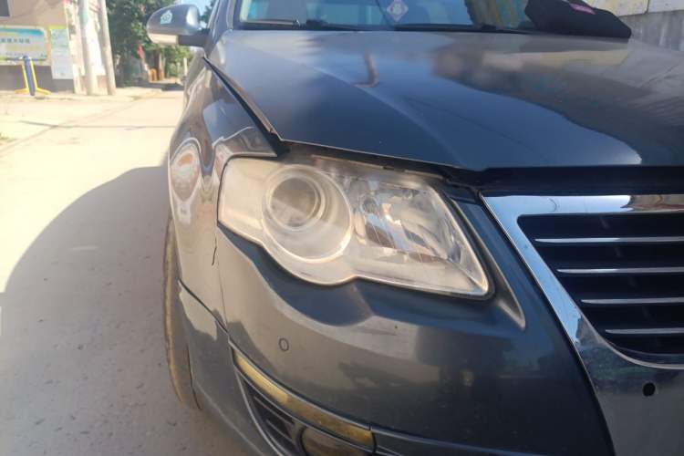 Used Volkswagen Magotan 2011 1.4 TSI Elite Edition Right Front Headlight