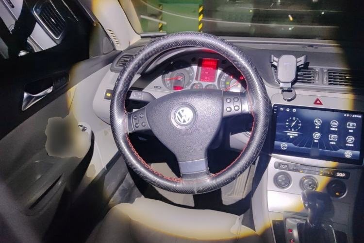 Used Volkswagen Magotan 2011 1.8TSI DSG Comfort Model Steering Wheel
