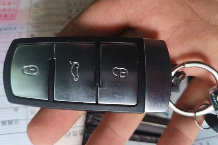Used Volkswagen Magotan 2011 1.4 TSI Elite Edition Vehicle Key