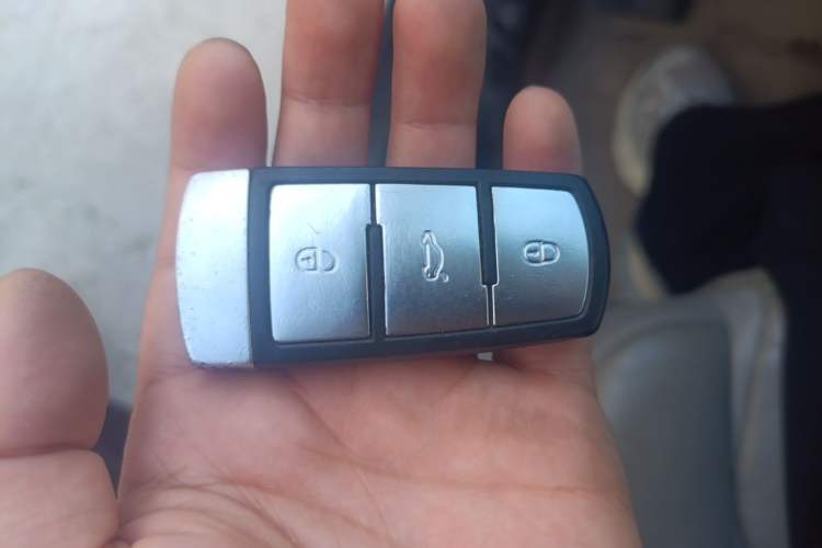 Used Volkswagen Magotan 2011 1.4 TSI Elite Edition Vehicle Key