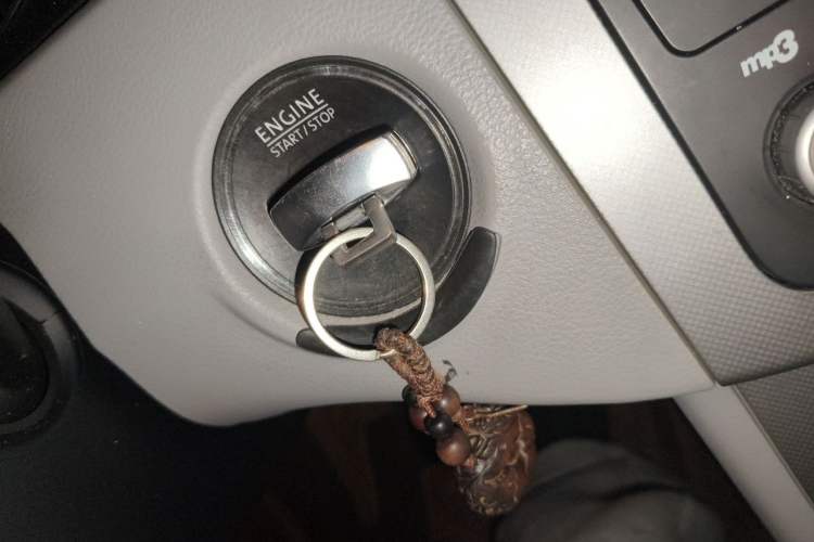 Used Volkswagen Magotan 2011 1.8TSI DSG Comfort Model Vehicle Key
