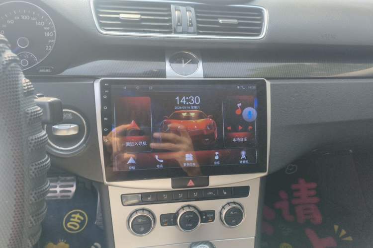 Used Volkswagen Magotan 2012 Facelift 1.8TSI Prestige Model Audio And AC Panel