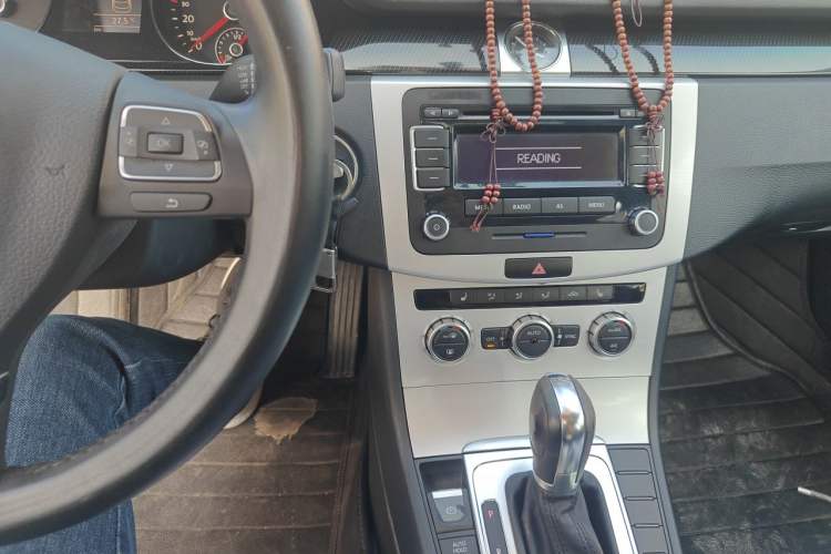 Used Volkswagen Magotan 2012 Revised 1.8TSI Luxury Version Audio And AC Panel