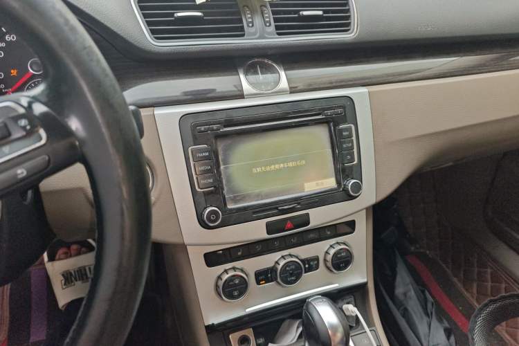 Used Volkswagen Magotan 2012 1.8TSI Prestige Model Audio And AC Panel