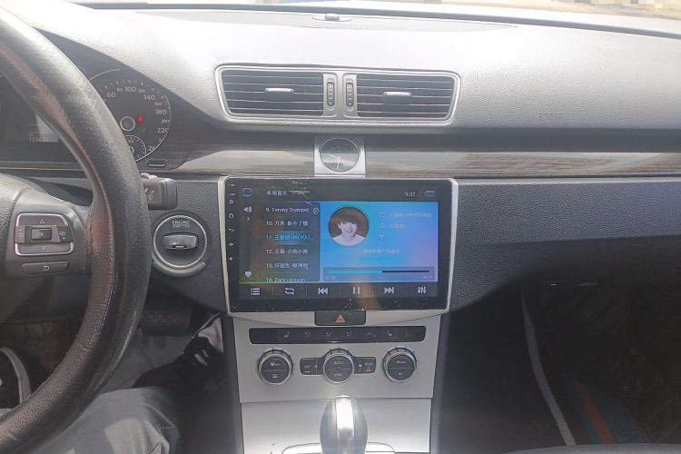 Used Volkswagen Magotan 2012 1.8TSI Prestige Model Audio And AC Panel