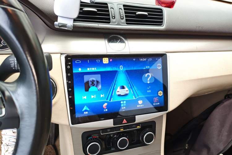 Used Volkswagen Magotan 2012 Revised Version 1.8TSI Leading Edition Audio And AC Panel
