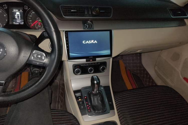 Used Volkswagen Magotan 2012 Revised Version 1.8TSI Leading Edition Audio And AC Panel
