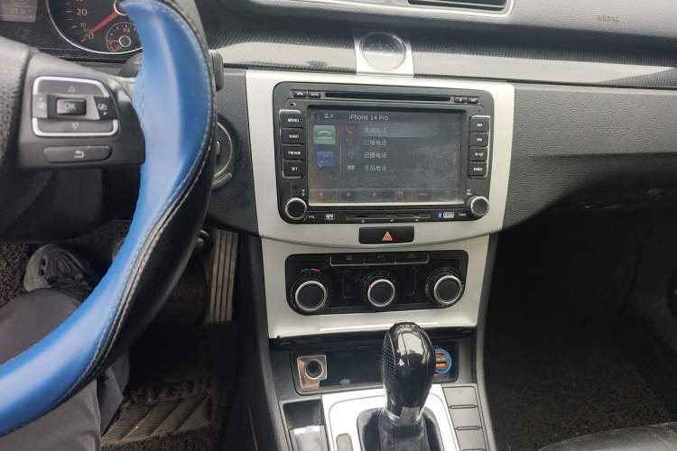 Used Volkswagen Magotan 2012 Revised Version 1.8TSI Leading Edition Audio And AC Panel