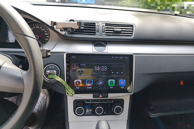 Used Volkswagen Magotan 2012 1.8TSI Comfort Model Audio And AC Panel