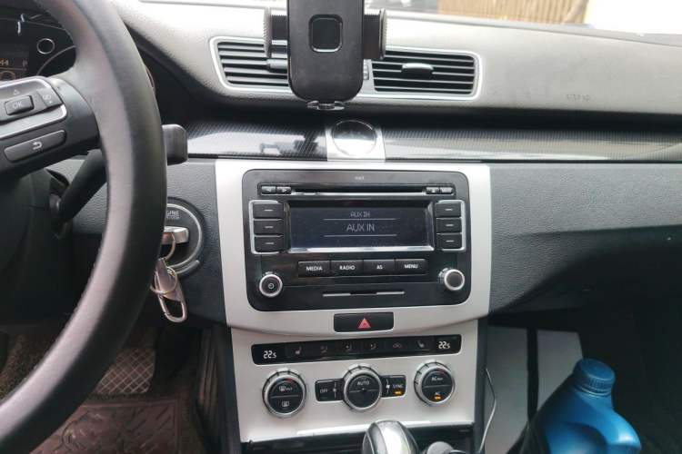 Used Volkswagen Magotan 2012 1.8TSI Luxury Model Audio And AC Panel