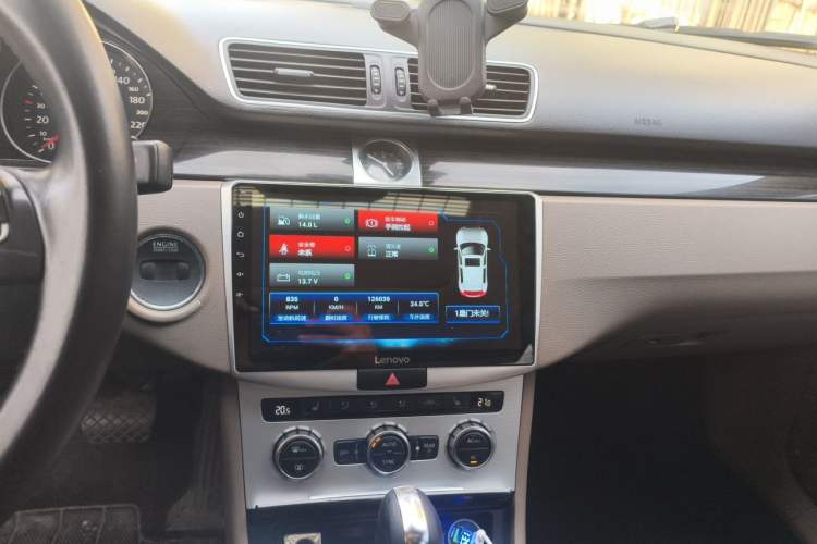 Used Volkswagen Magotan 2012 2.0 TSI Prestige Edition Audio And AC Panel