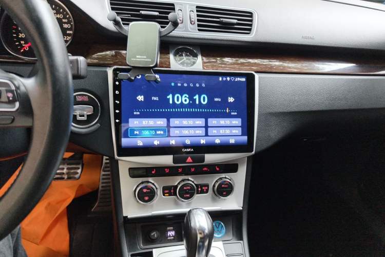 Used Volkswagen Magotan 2012 3.0 FSI Flagship Edition Audio And AC Panel