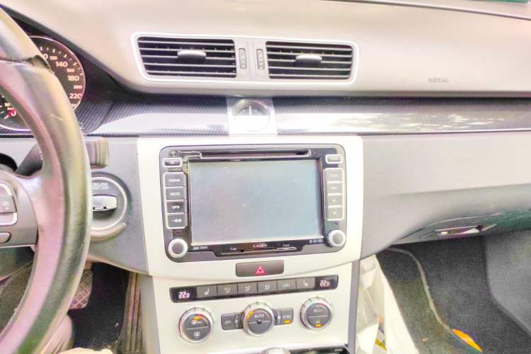 Used Volkswagen Magotan 2012 Revised 1.8TSI Luxury Version Audio And AC Panel