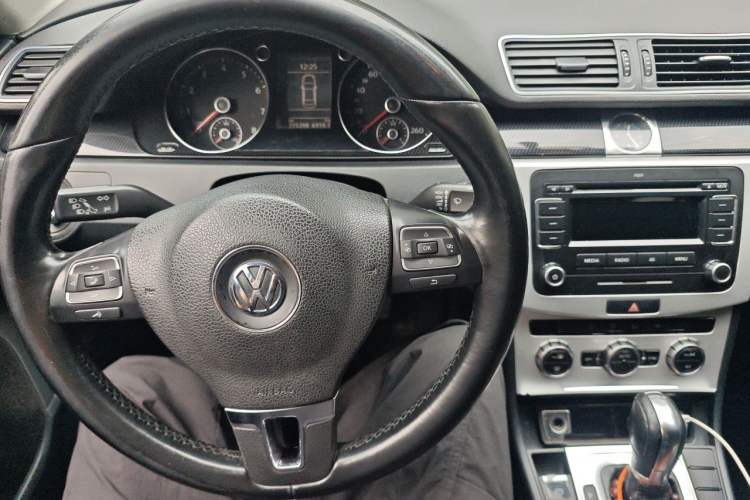 Used Volkswagen Magotan 2012 Revised 1.4 TSI Luxury Version Audio And AC Panel