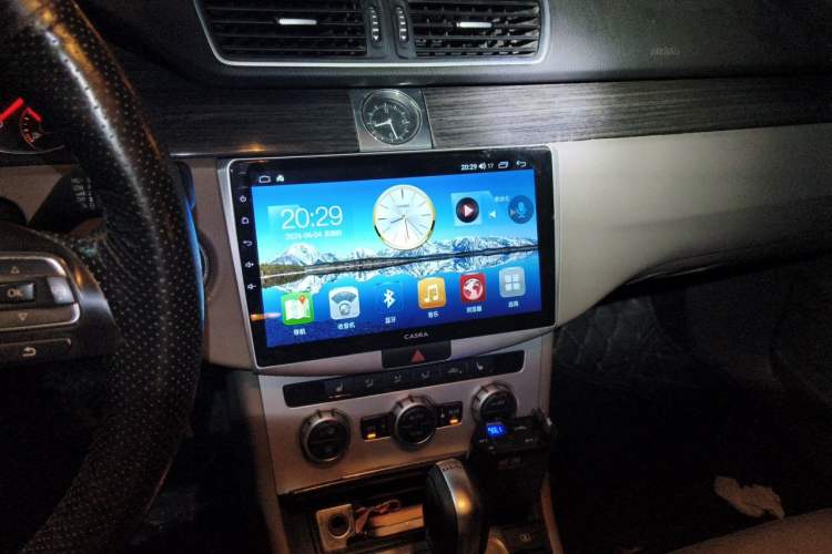 Used Volkswagen Magotan 2012 Facelift 1.8TSI Prestige Model Audio And AC Panel