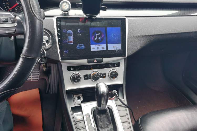 Used Volkswagen Magotan 2012 1.8TSI Luxury Model Audio And AC Panel