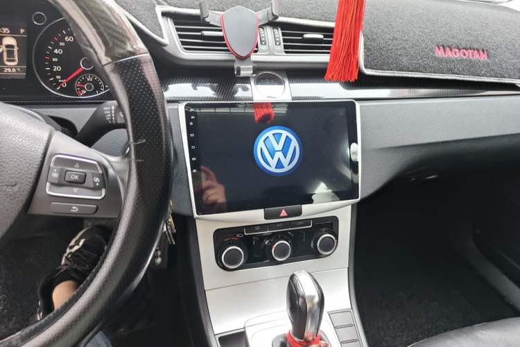 Used Volkswagen Magotan 2012 Revised Version 1.8TSI Leading Edition Audio And AC Panel