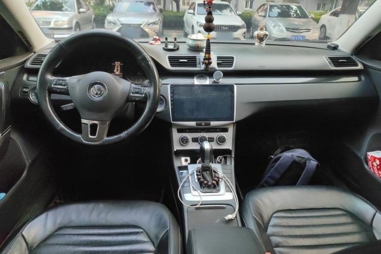 Used Volkswagen Magotan 2012 Revised 1.8TSI Luxury Version Center Console