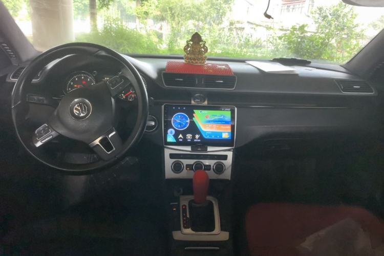 Used Volkswagen Magotan 2012 1.8TSI Luxury Model Center Console
