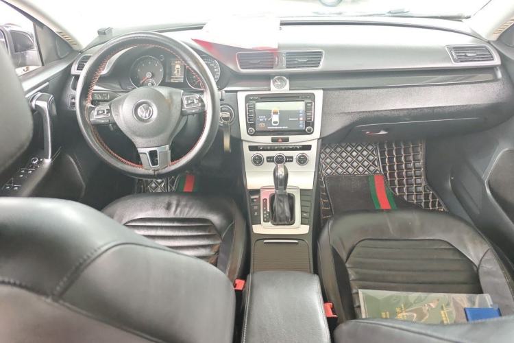 Used Volkswagen Magotan 2012 1.8TSI Luxury Model Center Console