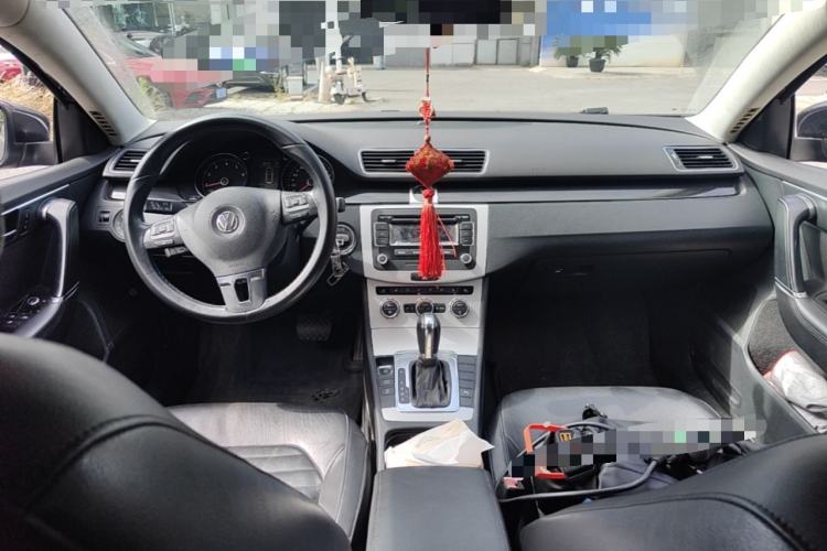 Used Volkswagen Magotan 2012 1.8TSI Luxury Model Center Console