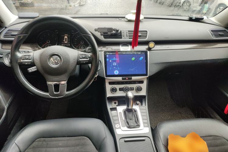 Used Volkswagen Magotan 2012 Facelift 1.8TSI Prestige Model Center Console