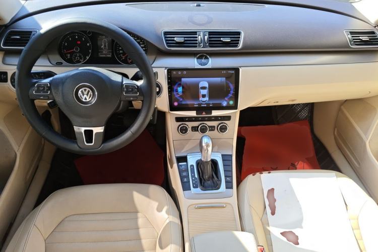 Used Volkswagen Magotan 2012 Revised 1.8TSI Luxury Version Center Console
