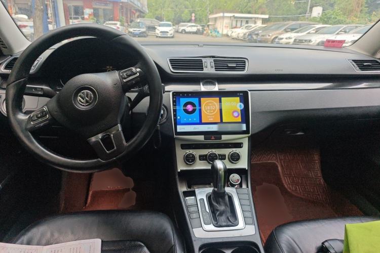 Used Volkswagen Magotan 2012 1.8TSI Luxury Model Center Console