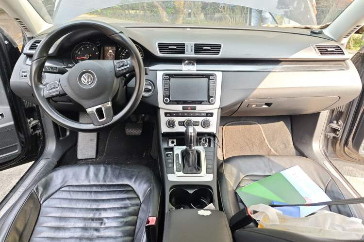 Used Volkswagen Magotan 2012 Revised 1.8TSI Luxury Version Center Console