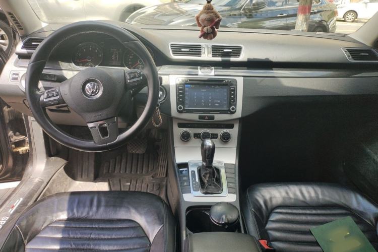 Used Volkswagen Magotan 2012 1.8TSI Luxury Model Center Console