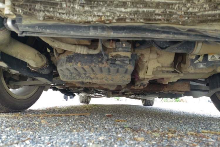 Used Volkswagen Magotan 2012 Revised Version 1.8TSI Leading Edition Chassis Front