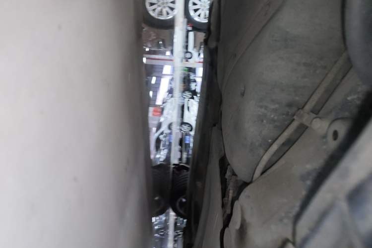 Used Volkswagen Magotan 2012 Travel Edition 2.0 TSI Comfort Version Chassis Rear Right