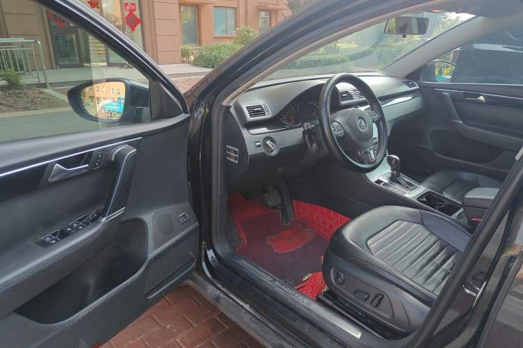 Used Volkswagen Magotan 2012 1.8TSI Luxury Model Driver Seat