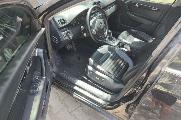Used Volkswagen Magotan 2012 Revised 1.8TSI Luxury Version Driver Seat