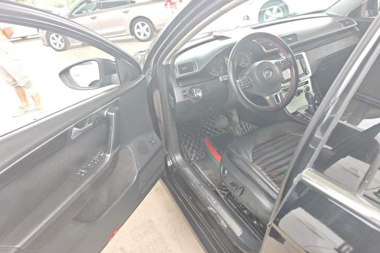 Used Volkswagen Magotan 2012 1.8TSI Luxury Model Driver Seat