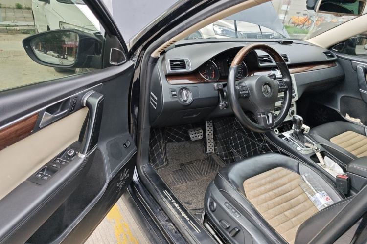 Used Volkswagen Magotan 2012 3.0 FSI Flagship Edition Driver Seat