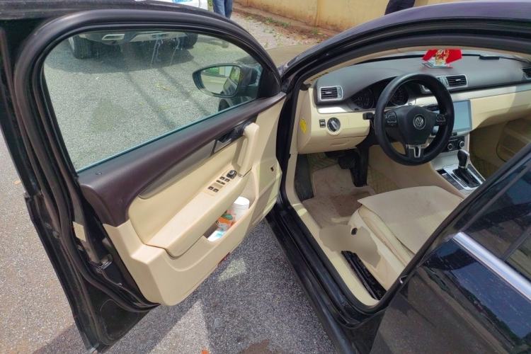 Used Volkswagen Magotan 2012 Revised Version 1.8TSI Leading Edition Driver Seat
