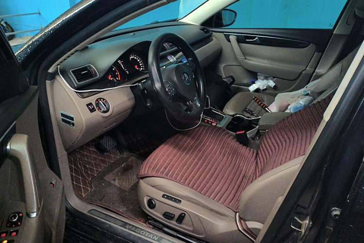 Used Volkswagen Magotan 2012 2.0 TSI Prestige Edition Driver Seat