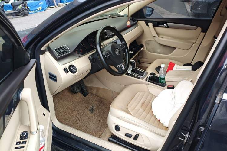 Used Volkswagen Magotan 2012 Revised Version 1.8TSI Leading Edition Driver Seat