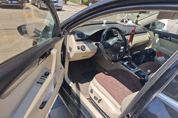 Used Volkswagen Magotan 2012 Revised Version 1.8TSI Leading Edition Driver Seat
