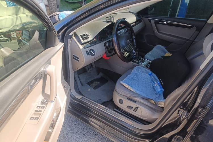 Used Volkswagen Magotan 2012 Facelift 2.0 TSI Prestige Model Driver Seat