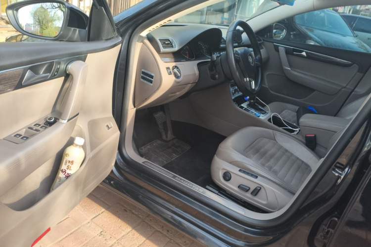 Used Volkswagen Magotan 2012 2.0 TSI Prestige Edition Driver Seat