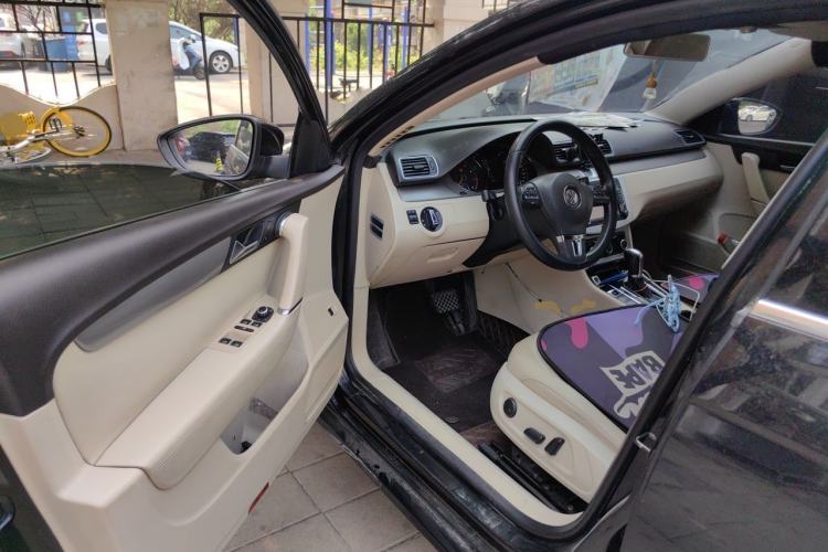 Used Volkswagen Magotan 2012 Revised Version 1.8TSI Leading Edition Driver Seat